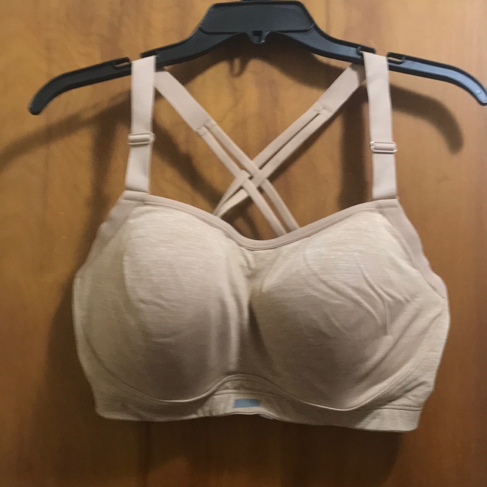 Victoria’s Secret 36e 36dd nude sports bra